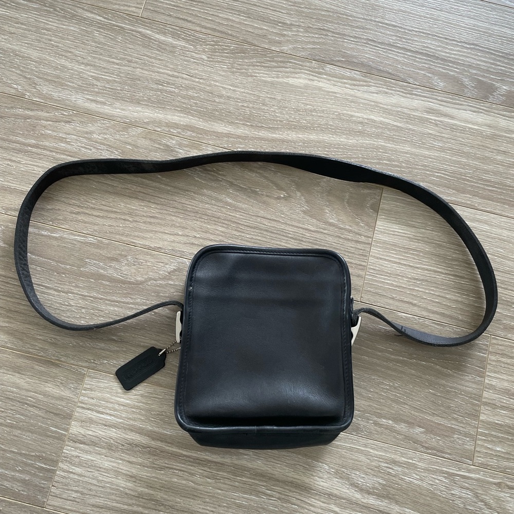 Vintage Coach 9817 Camera Crossbody Handbag Black Leather Made in USA - Picture 3 of 9